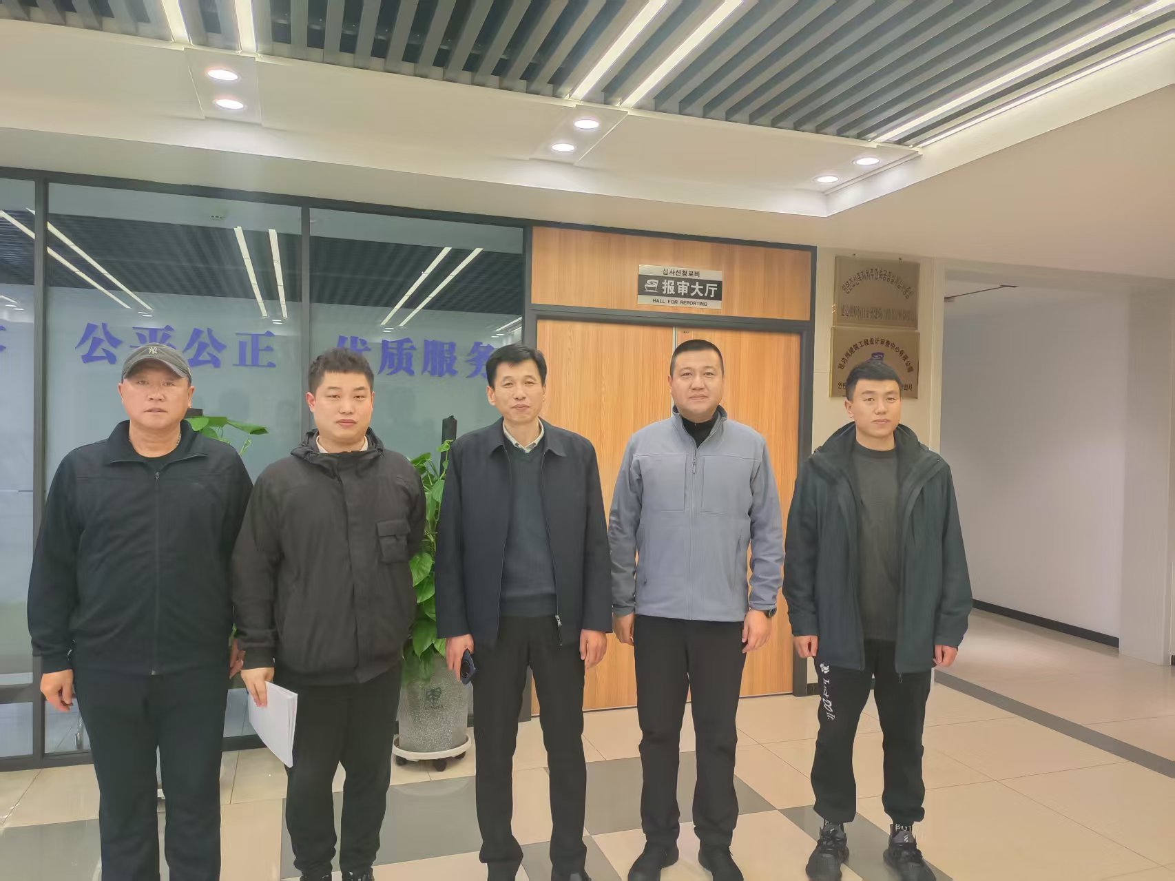 f55c57cd78369c2dc87ddf75537c2a9